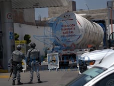Aseguran más de 167 mil litros de combustible en Querétaro y El Marqués