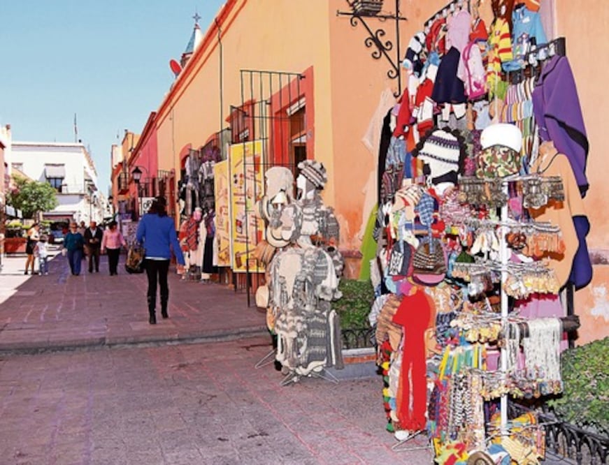 Demandan comerciantes prórroga para  licencias