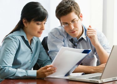 Solo 1 de cada 10 jóvenes emprende