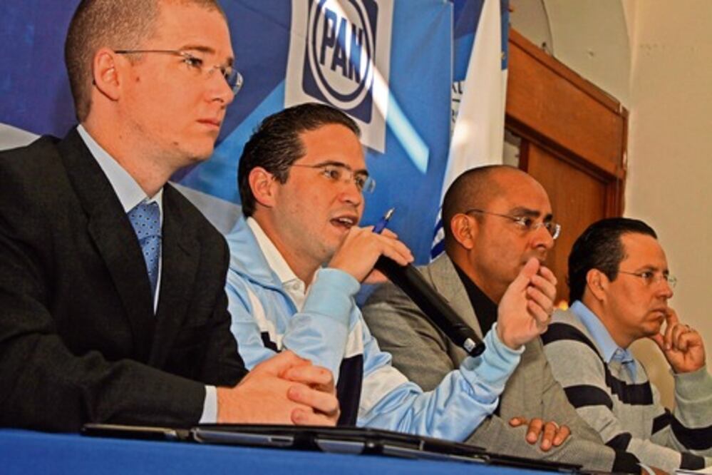 Transparentar padrón de partidos, pide PAN