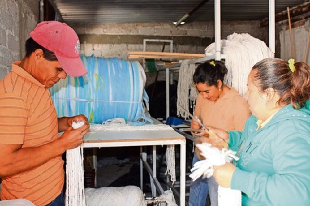 Ciegos piden predio para fábrica