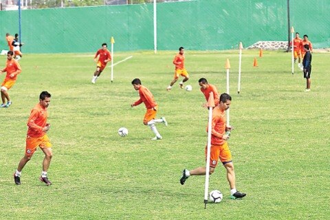 Gallos Blancos prepara la liguilla