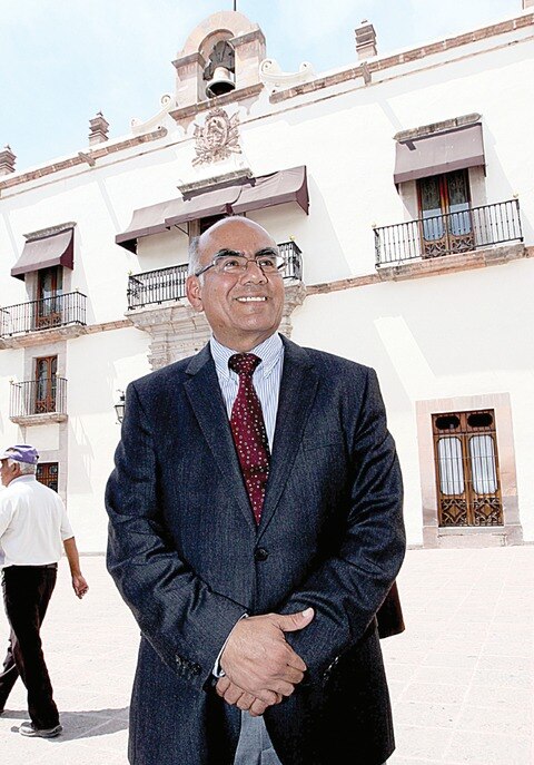 Condicionan servicios en Corregidora