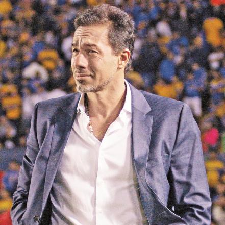 Caixinha sigue a la cabeza para DT de Cruz Azul
