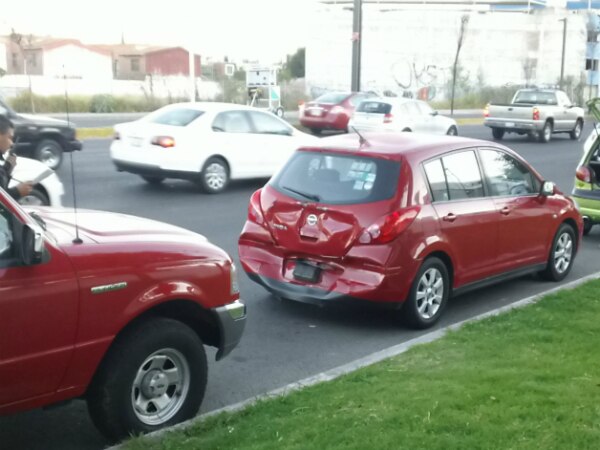 Chocan en Paseo Constituyentes
