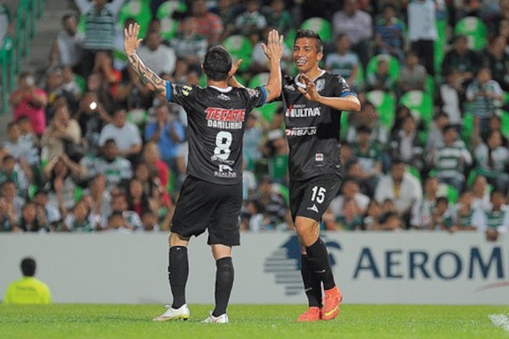 Gallos avanza en Copa y elimina al campeón