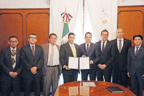 ESFE y Contraloría firman convenio 