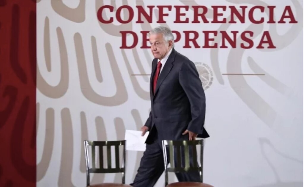 AMLO se reúne con su gabinete en Palacio Nacional