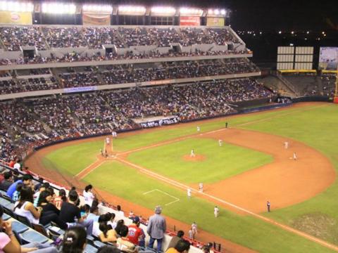 Pelea entre fans de SF y Dodgers