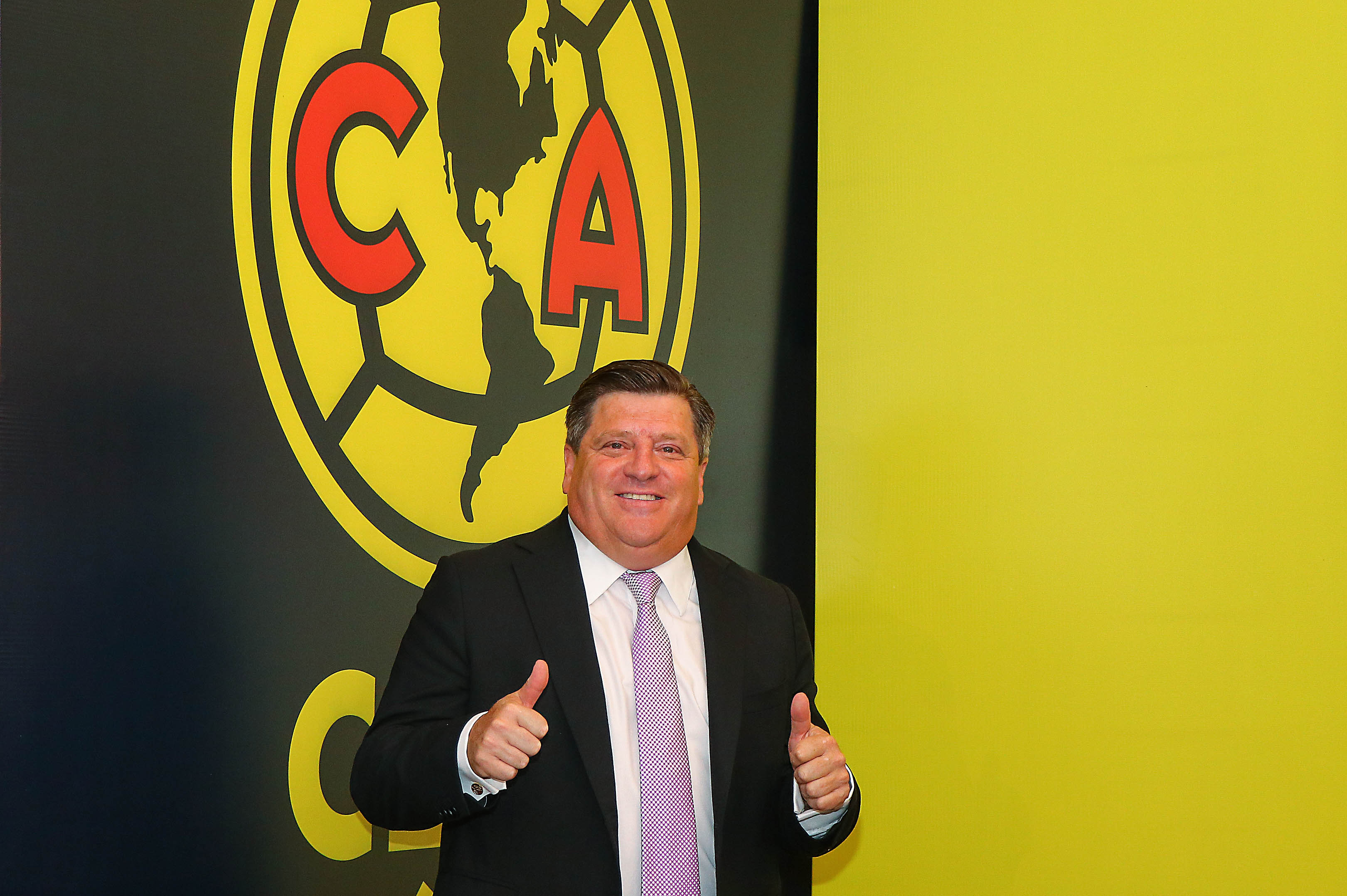 América va a EU para amistosos