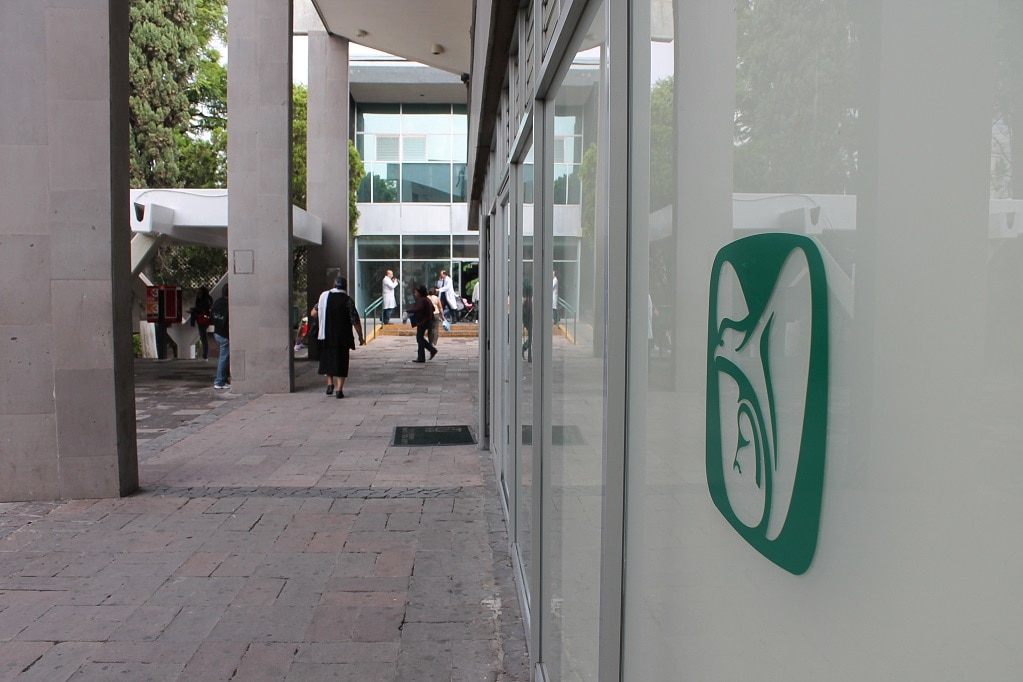 IMSS Querétaro es responsable de la amputación de piernas de una joven de 28 años, señala la CNDH