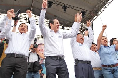 Domínguez abandera a aspirantes a puestos locales