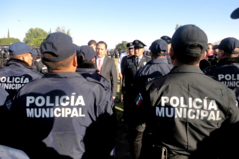 Preside Pineda pase de revista a la SSP