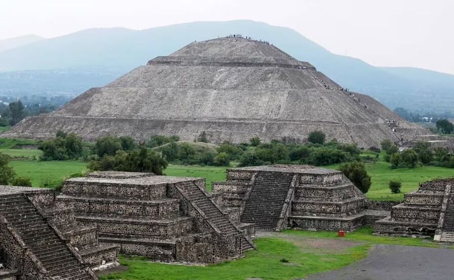 ¿Se puede subir a las pirámides del Sol y la Luna en Teotihuacán?; esto dice el INAH