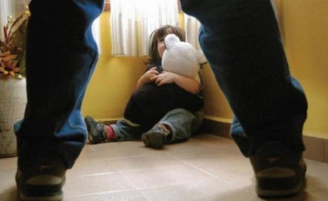 Cesan a maestro de primaria por presunto abuso sexual