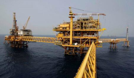 Cuatro complejos petroleros, cerca de sufrir recortes 