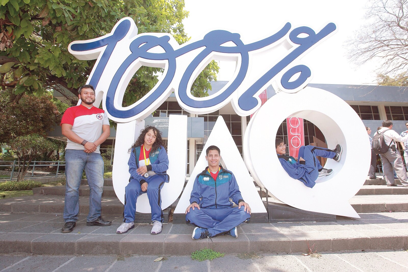 Los jóvenes que representan la UAQ contribuyeron a la causa local con varias medallas / Foto: César Gómez