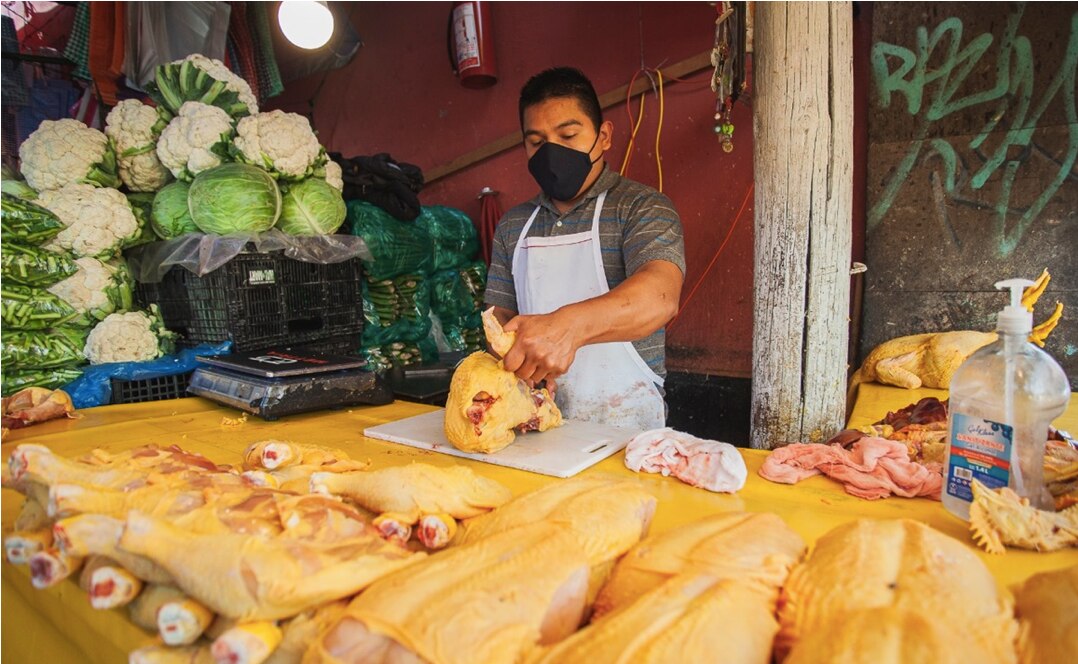 Contagiarse de Covid-19 a través de los alimentos, "insignificante", pero no imposible: UNAM