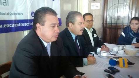 PES "deshoja la margarita" por candidatura común