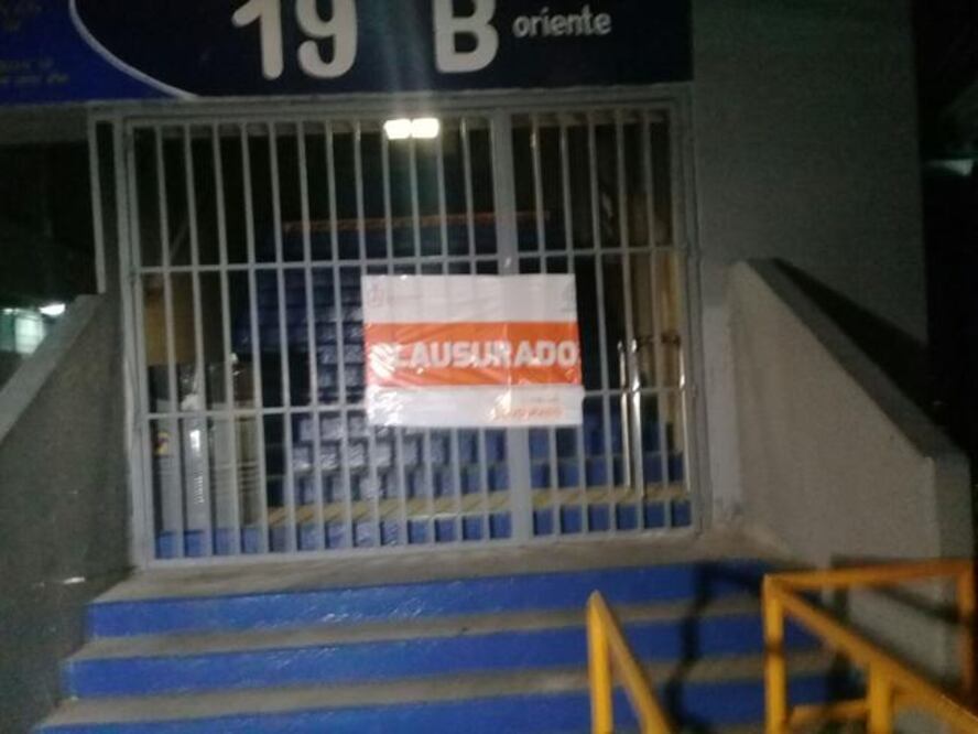 El estadio Jalisco fue clausurado por no cumplir las regulaciones. (ESPECIAL)