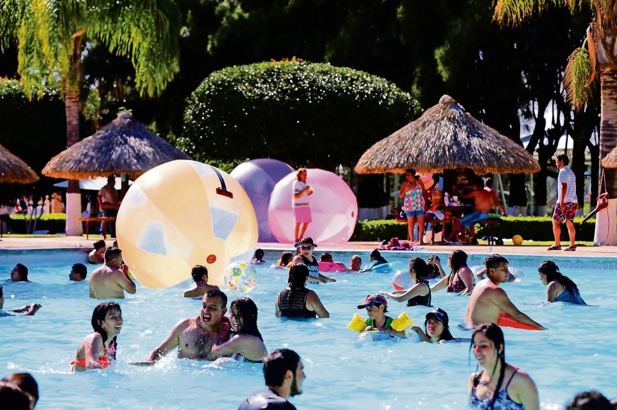 Infonavit podría llevarte a tu parque de diversiones favorito en esta Semana Santa