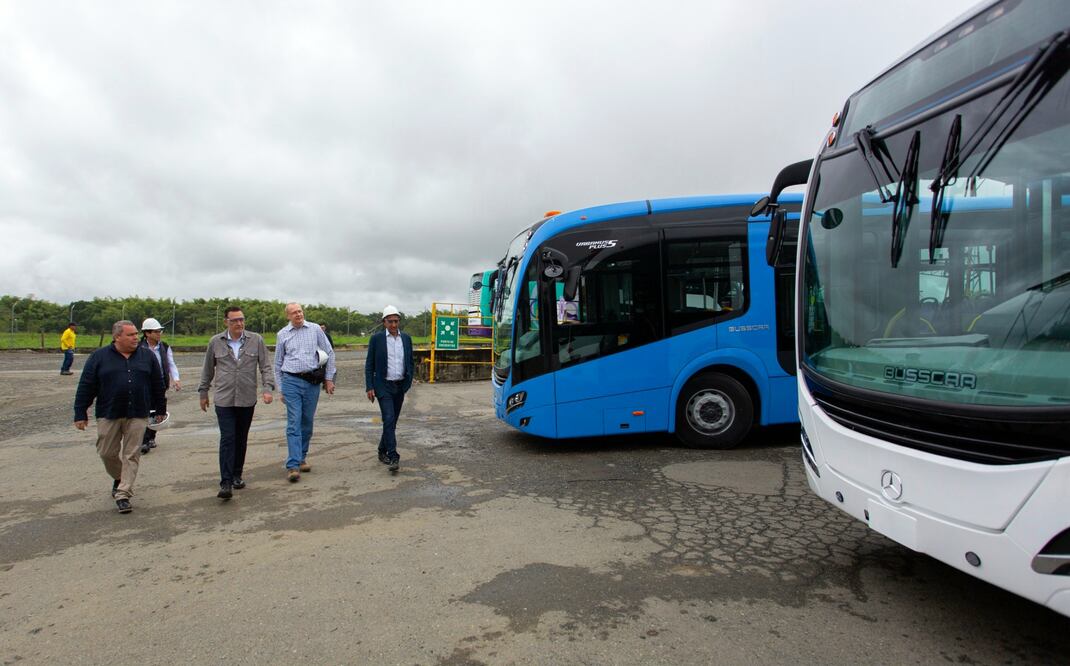Nuevos autobuses ya están en Veracruz