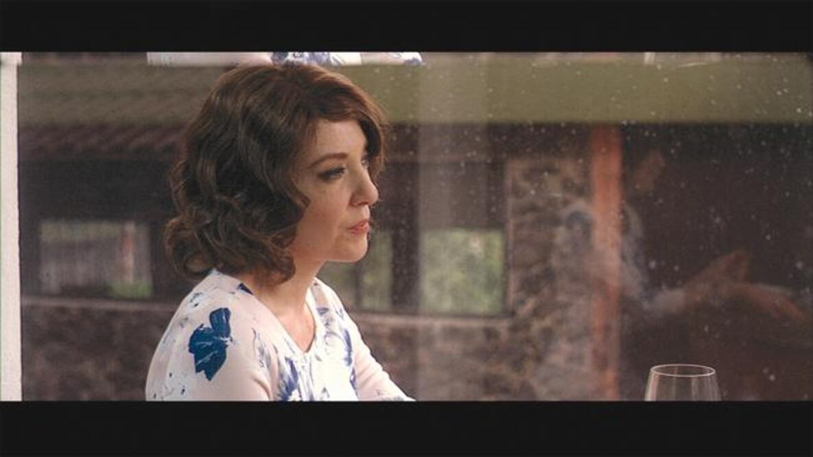 La actriz, Edith González encarna a una pintora que hace una obra perfecta y luego muere (Foto: Cortesía Luis Bárcenas)