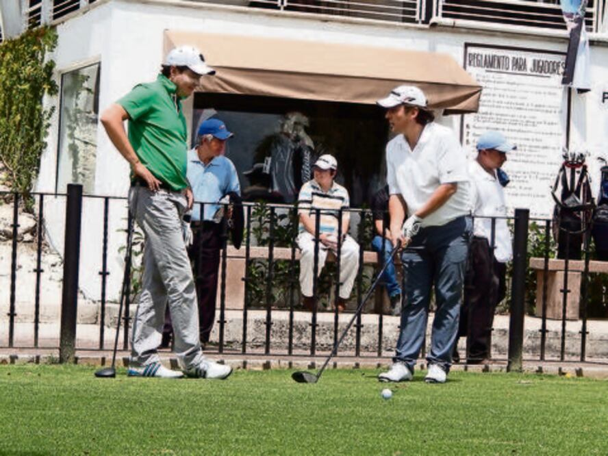 Colín defiende título del XXI Anual de Golf