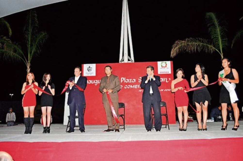 Abren Plaza  San  Juan 