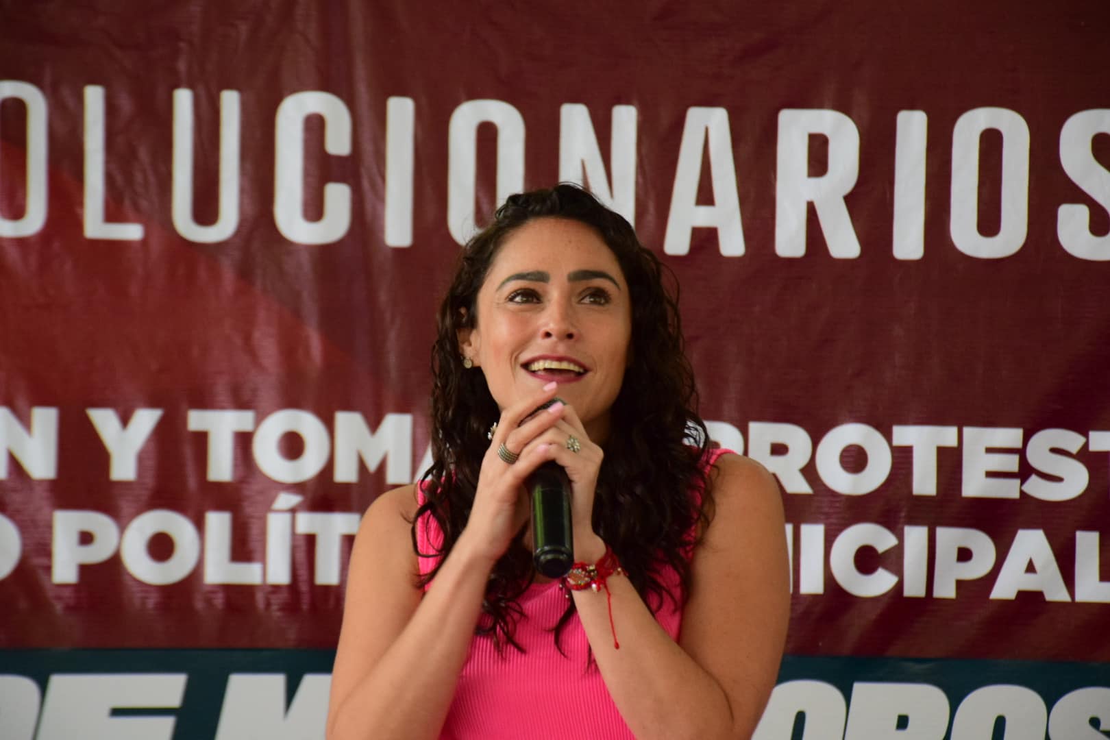 Abigail Arredondo no descarta candidatura