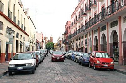 Acota capital estacionamiento