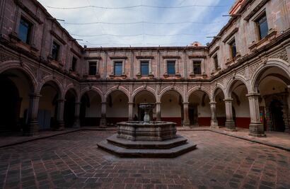 Darán declaratoria del Patio Barroco a la UAQ