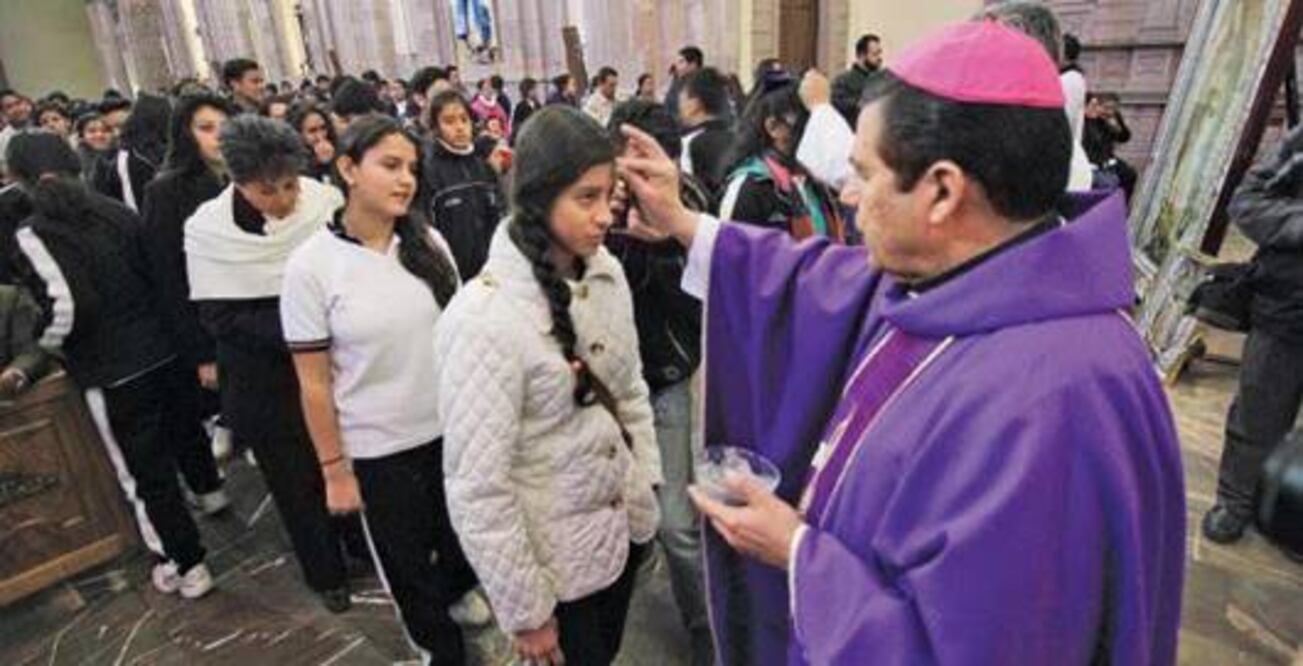 Obispo llama a orar contra el aborto