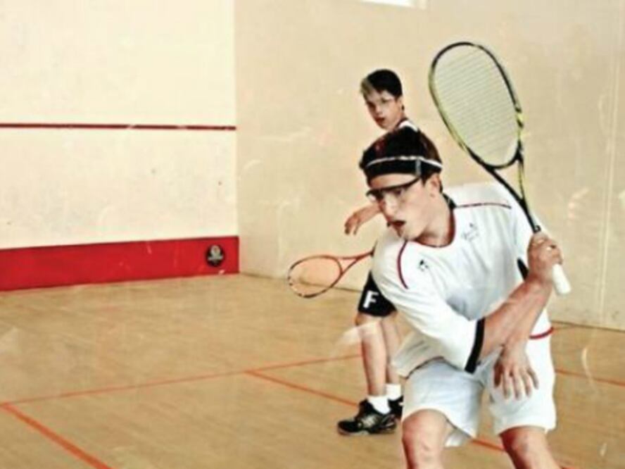 Busca UAQ a sus tenistas campeones