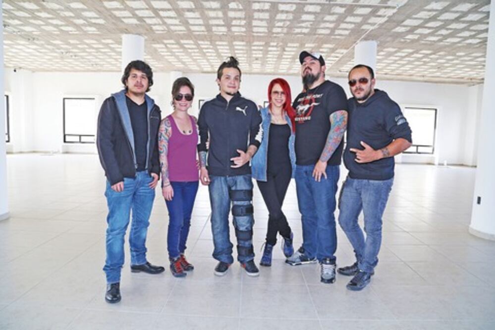 Silikon, ni rockeros ni poperos