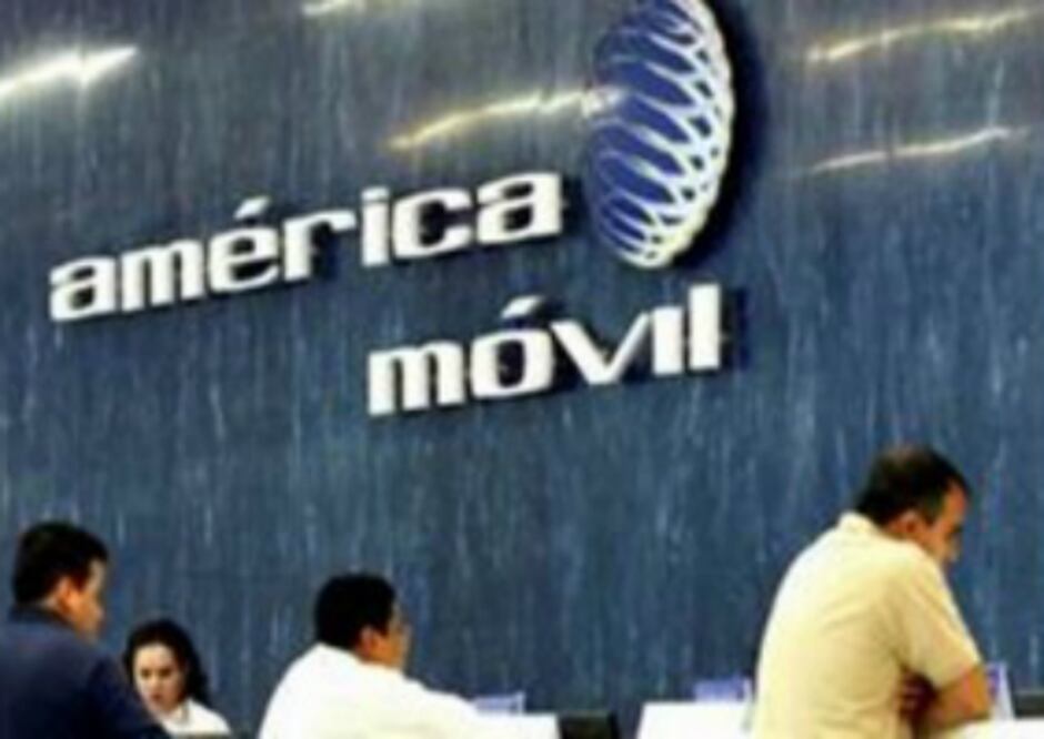 Slim apoya acuerdo de KPN con Telefónica