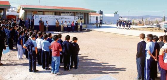 Solicitan arreglar escuela en Candiles