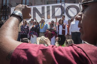 Ex militantes del PRI y PAN apoyan a Morena