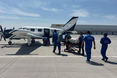 Trasladan vía aérea a queretanos lesionados en el accidente de autobús en Coahuila 