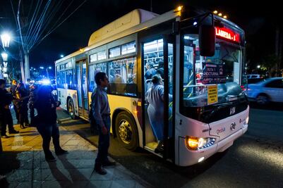 Anuncian servicio de transporte público nocturno; operará hasta las 12 de la noche 