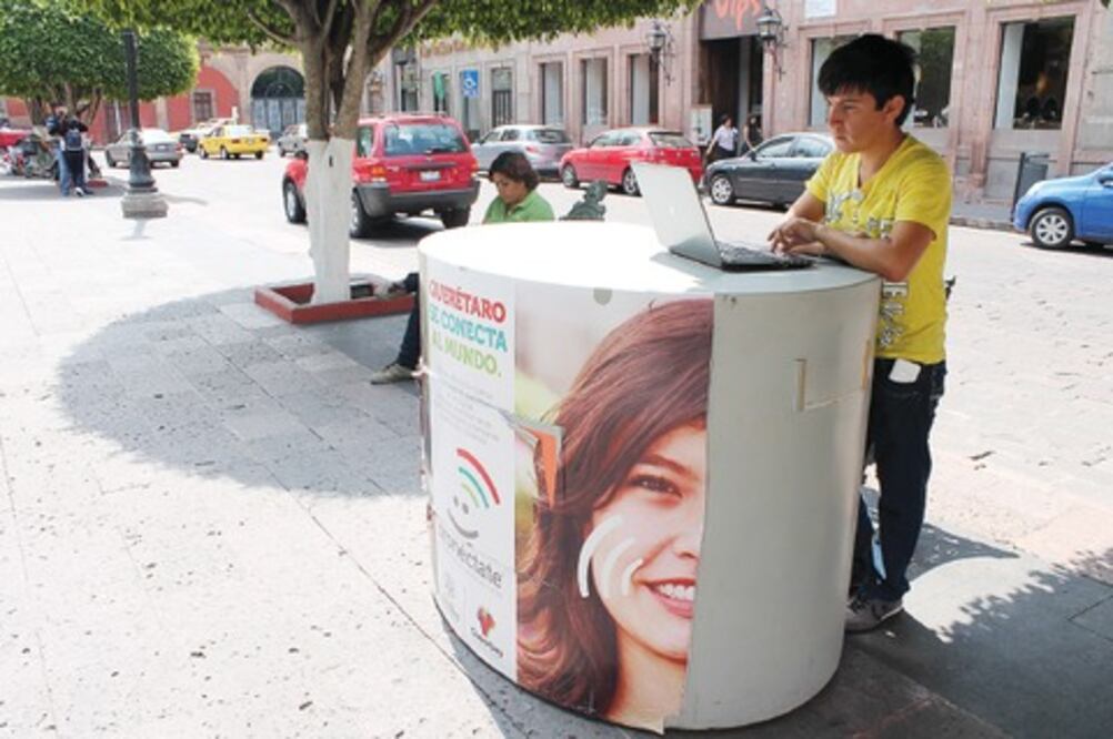 Exponen Qronéctate en Colombia