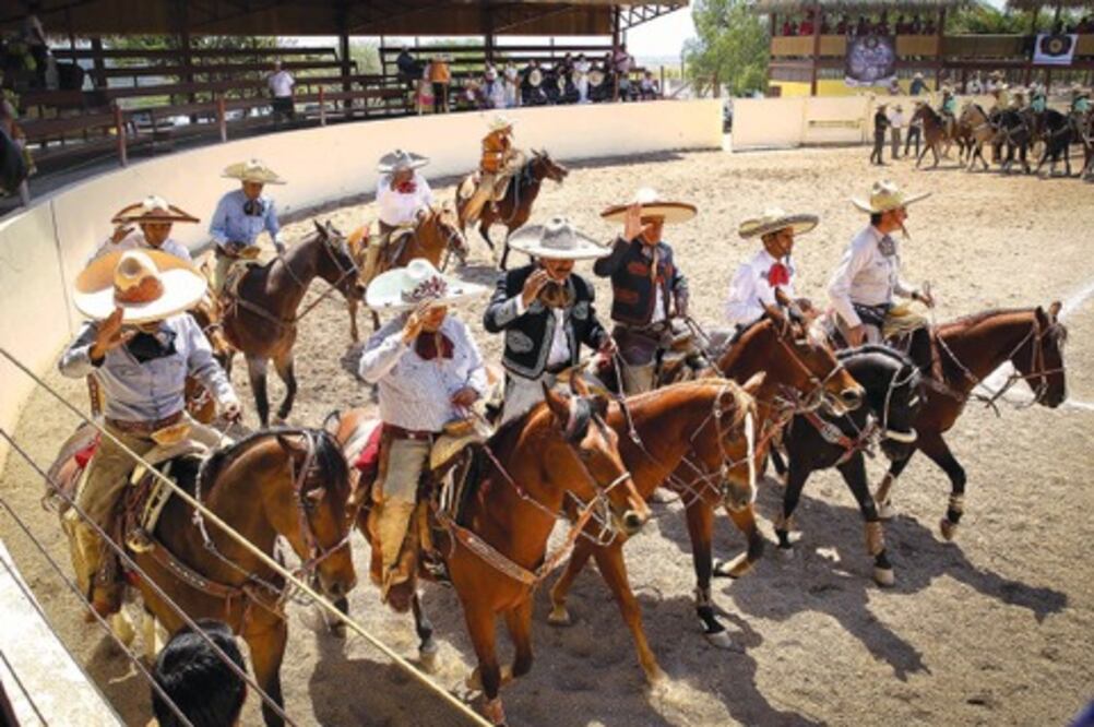 Loyola asegura que habrá Lienzo Charro