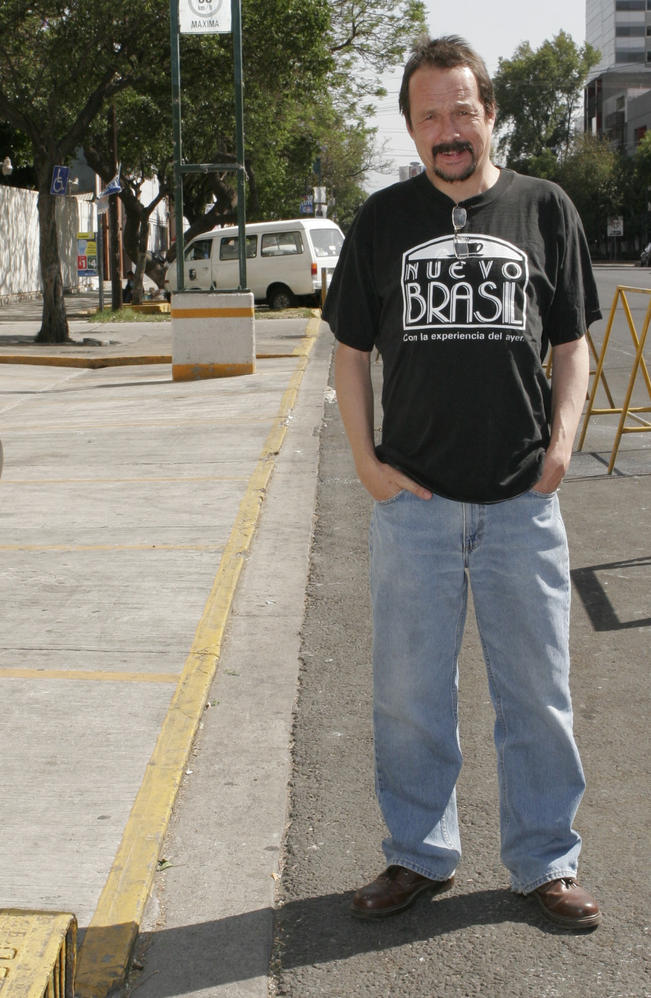 Falleció el escritor y periodista Jaime Avilés