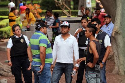 Detienen a sujeto que se hacía pasar como servidor público