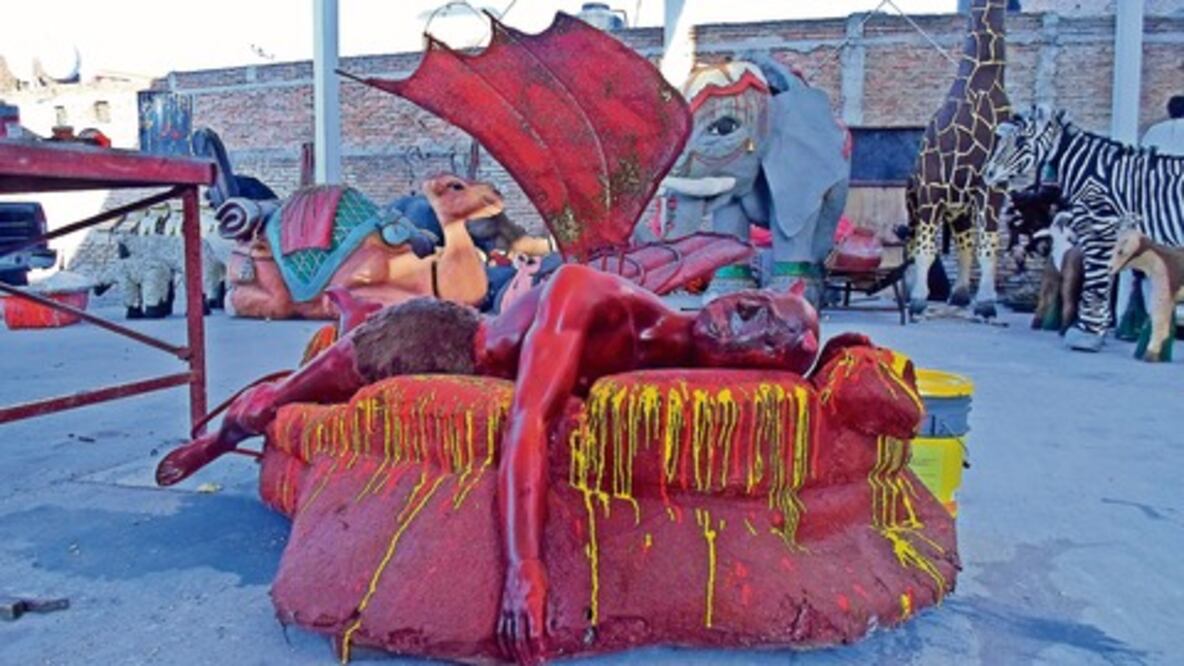 Preparan instalación del  Nacimiento Monumental