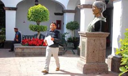 Alistan sanciones a ex funcionarios