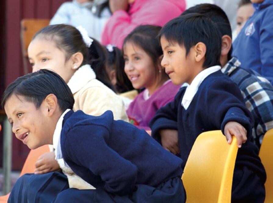 Llaman a cuidar a niños en vacaciones