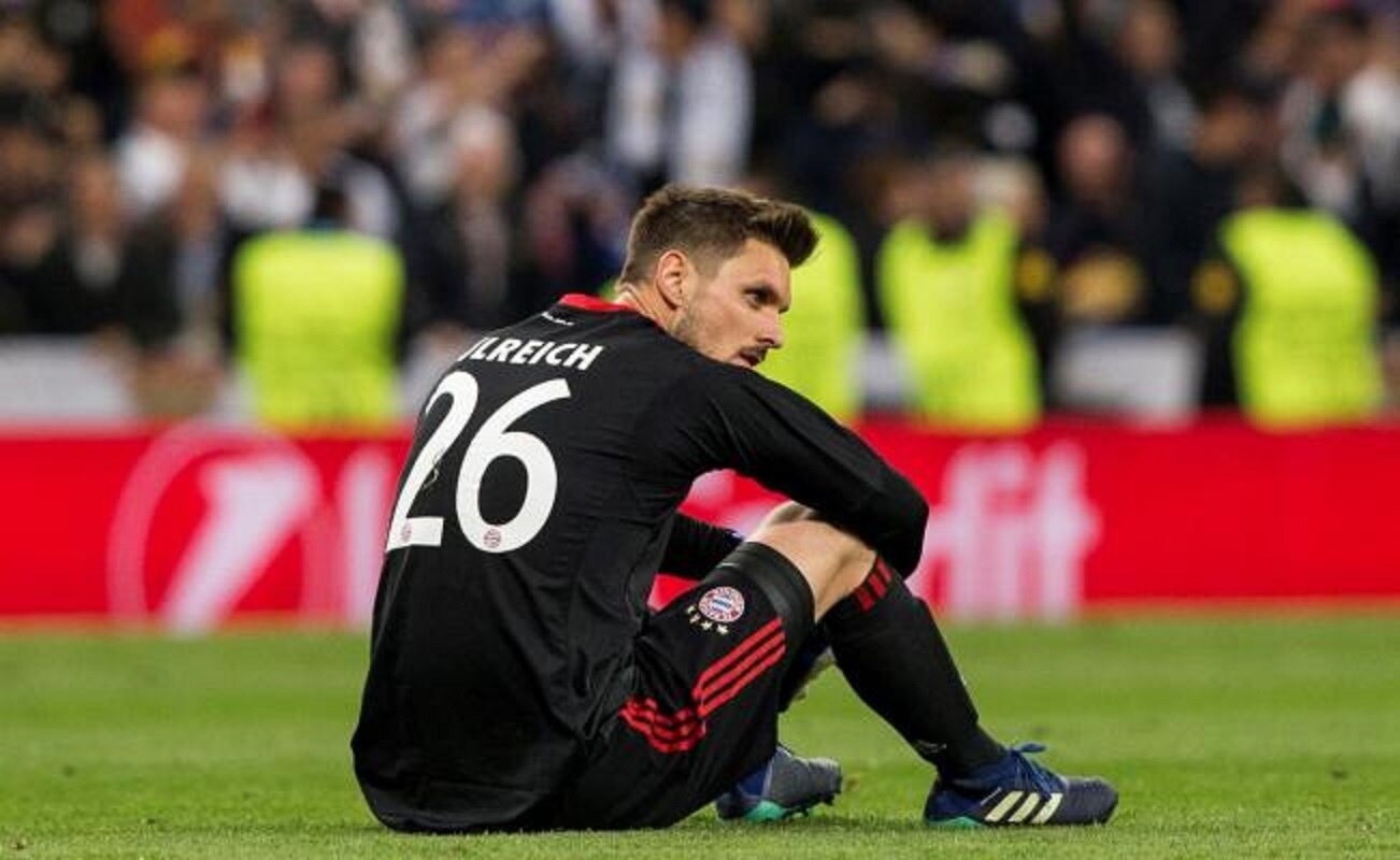 Portero del Bayern ofrece disculpas tras su error en Champions