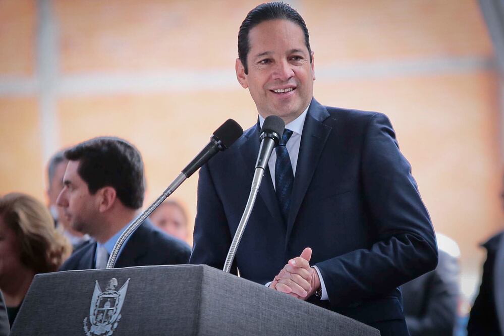 El titular de la oficina de la Gubernatura, Luis Bernardo Nava Guerrero se encuentra en la búsqueda de la alcaldía de la capital (ARCHIVO EL UNIVERSAL)