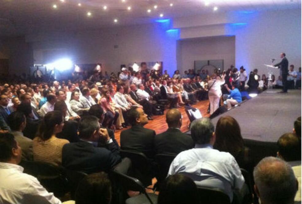 Ricardo Anaya rinde informe legislativo